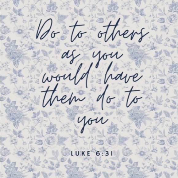 Meet your Posher, Hannah - Picture 6 of 6